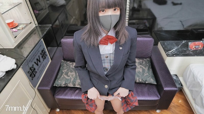 FC2-PPV-1911284 【個人拍攝】保奈美18歲制服play是尖叫的陰道射精乞討女兒【山地拍攝】